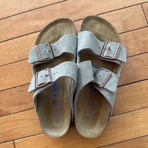 almost brand new Birkenstocks